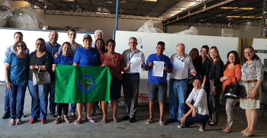 Sebrae-ES e Associação de Catadores firmam parceria para a coleta seletiva direta de materiais recicláveis na Instituição