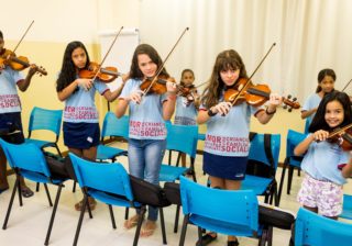 Vinte e um anos incentivando e revelando talentos da arte e dos esportes
